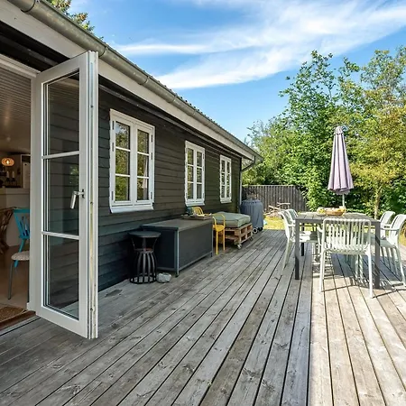 Vitus - 600m From The Sea By Interhome